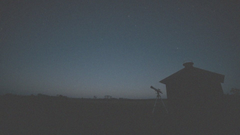Jakie różne obiekty astronomiczne można dostrzegać przez teleskop?